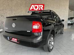 VOLKSWAGEN - SAVEIRO - 2010/2011 - Preta - R$ 42.900,00