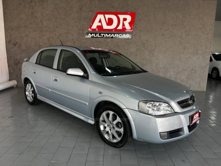 CHEVROLET - ASTRA - 2011/2011 - Prata - R$ 35.900,00