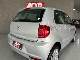 VOLKSWAGEN - FOX - 2013/2014 - Prata - R$ 39.900,00