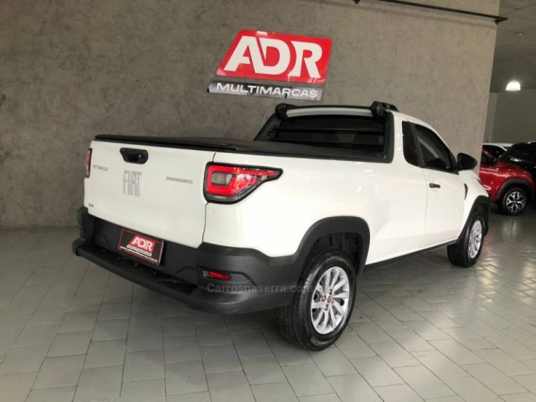 FIAT - STRADA - 2021/2022 - Branca - R$ 65.900,00