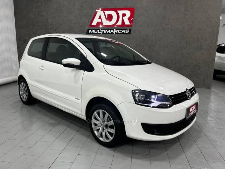 VOLKSWAGEN - FOX - 2012/2013 - Branca - R$ 33.900,00