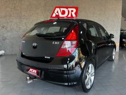 HYUNDAI - I30 - 2011/2012 - Preta - R$ 48.900,00