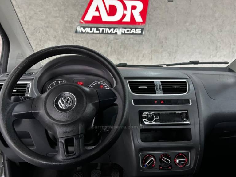 VOLKSWAGEN - FOX - 2013/2014 - Prata - R$ 39.900,00