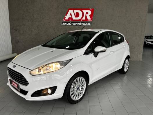 FORD - FIESTA - 2013/2014 - Branca - R$ 47.900,00