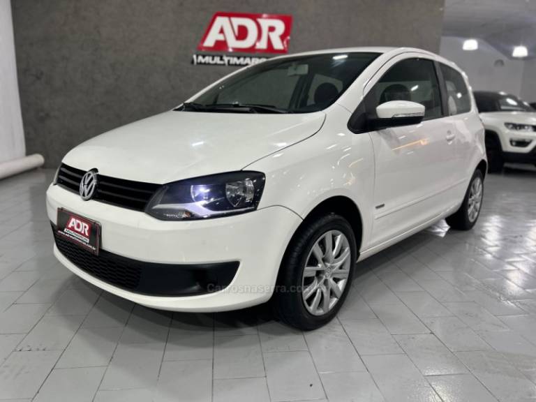 VOLKSWAGEN - FOX - 2012/2013 - Branca - R$ 33.900,00