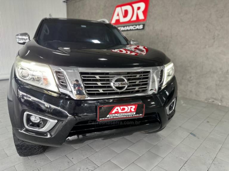 NISSAN - FRONTIER - 2017/2018 - Preta - R$ 145.900,00