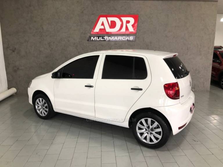 VOLKSWAGEN - FOX - 2013/2013 - Branca - R$ 31.900,00