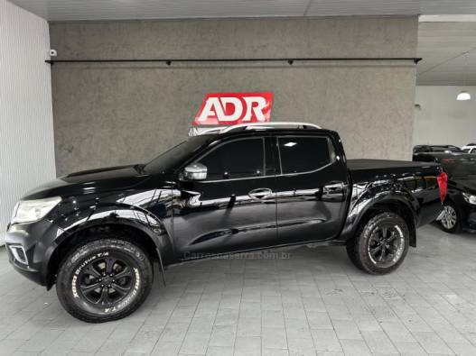 NISSAN - FRONTIER - 2017/2018 - Preta - R$ 145.900,00