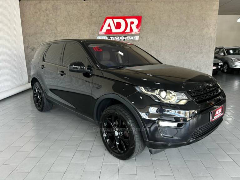 LAND ROVER - DISCOVERY SPORT - 2015/2016 - Preta - R$ 124.900,00