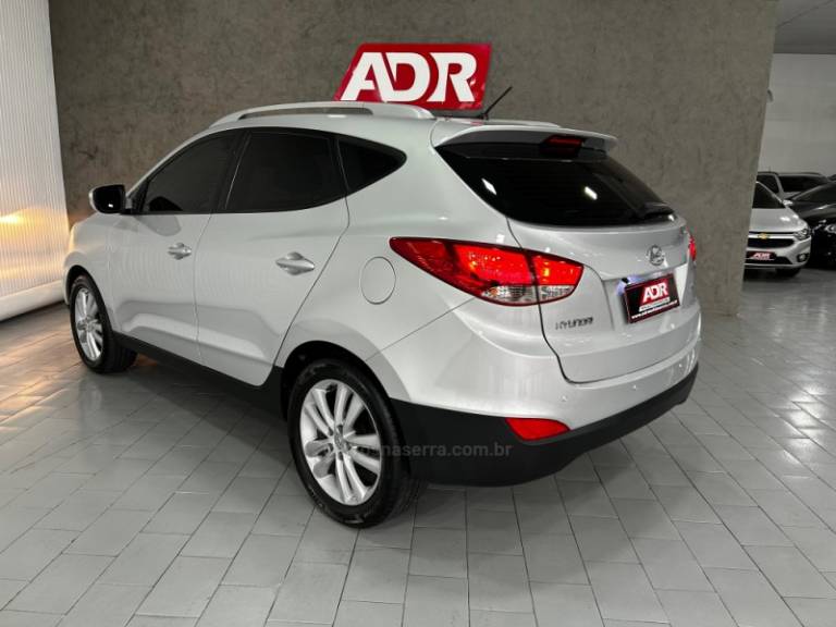 HYUNDAI - IX35 - 2011/2012 - Prata - R$ 65.900,00