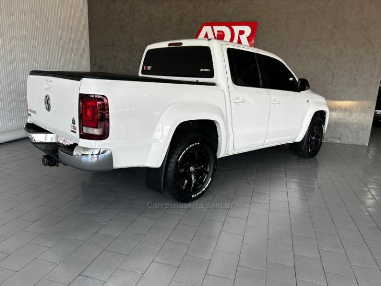 VOLKSWAGEN - AMAROK - 2017/2018 - Branca - R$ 155.900,00