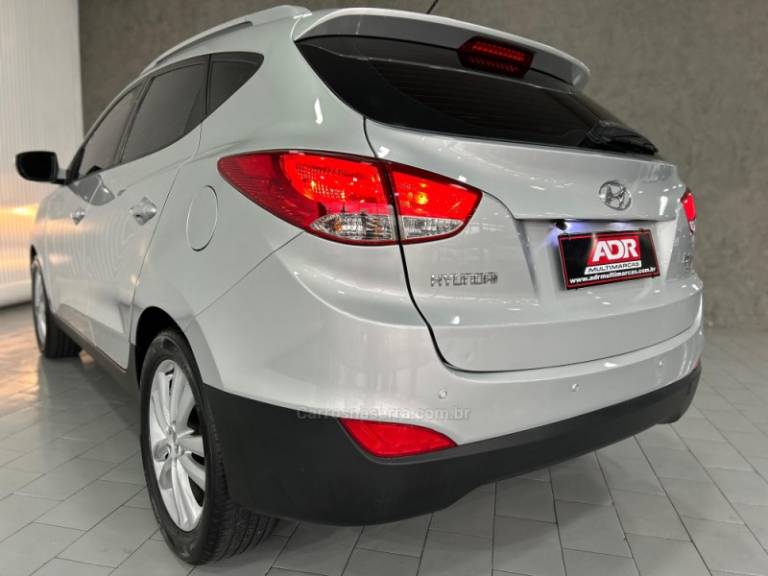 HYUNDAI - IX35 - 2011/2012 - Prata - R$ 65.900,00