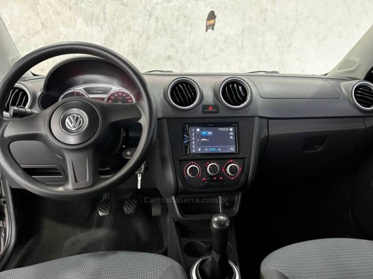 VOLKSWAGEN - GOL - 2013/2013 - Cinza - R$ 33.900,00