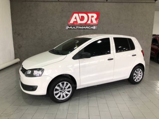 VOLKSWAGEN - FOX - 2013/2013 - Branca - R$ 31.900,00