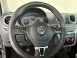 VOLKSWAGEN - SAVEIRO - 2010/2011 - Preta - R$ 42.900,00